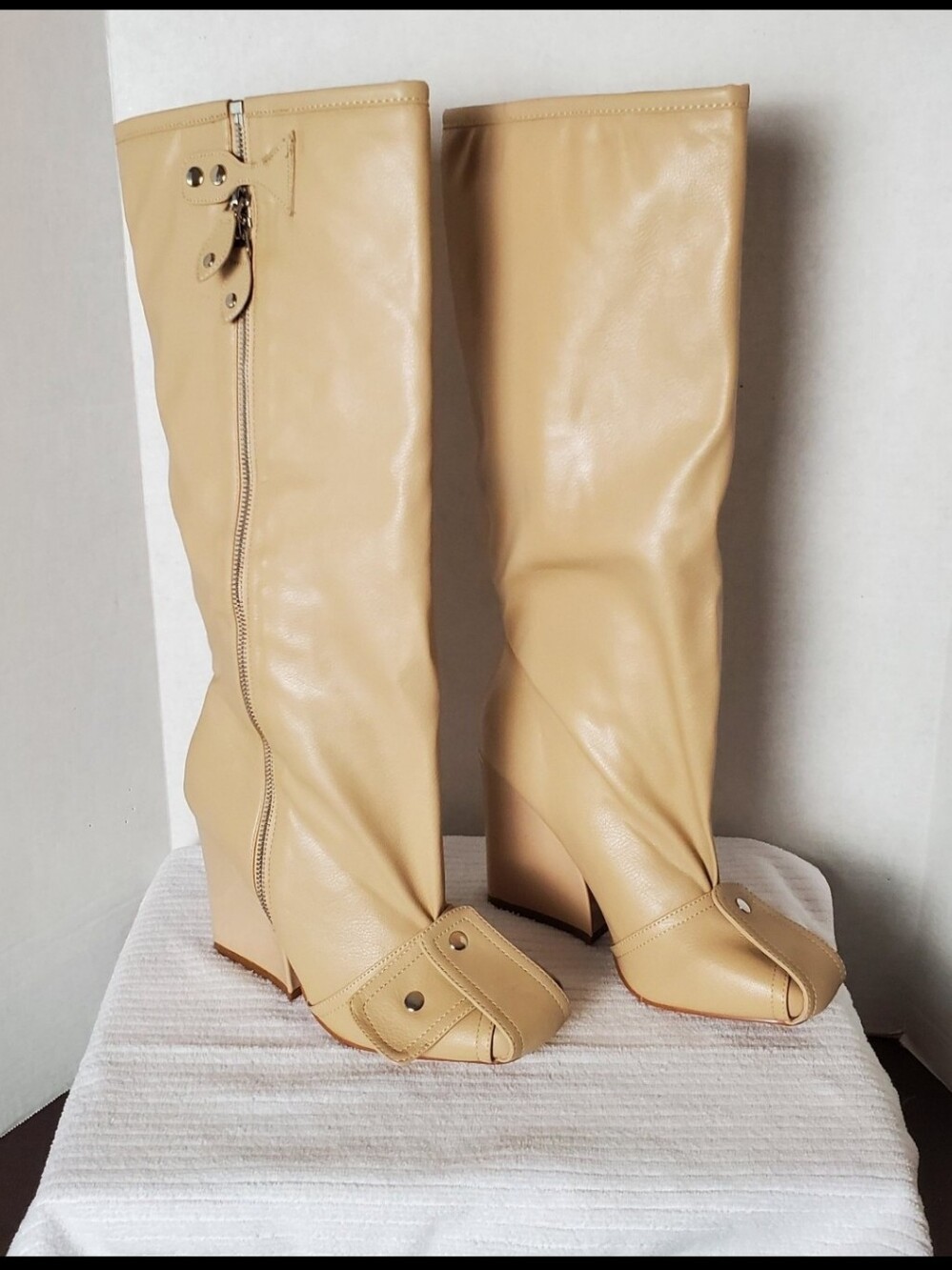 EGO Senna Buckle Detail Square Toe Wedge Heel Knee High Pull-On Boots Size 6